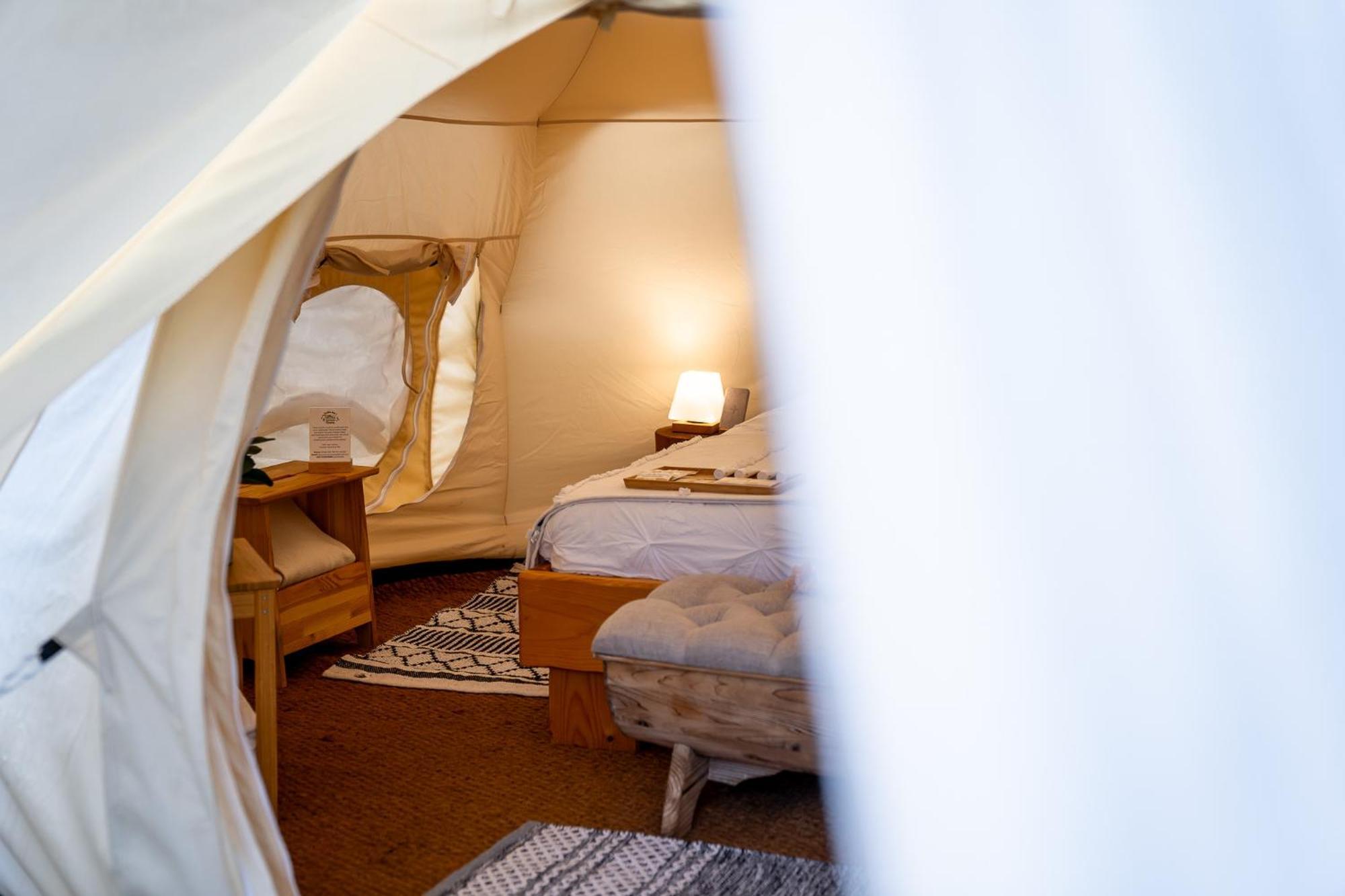 Готель Glamping Gozdna Jasa Бовец Екстер'єр фото