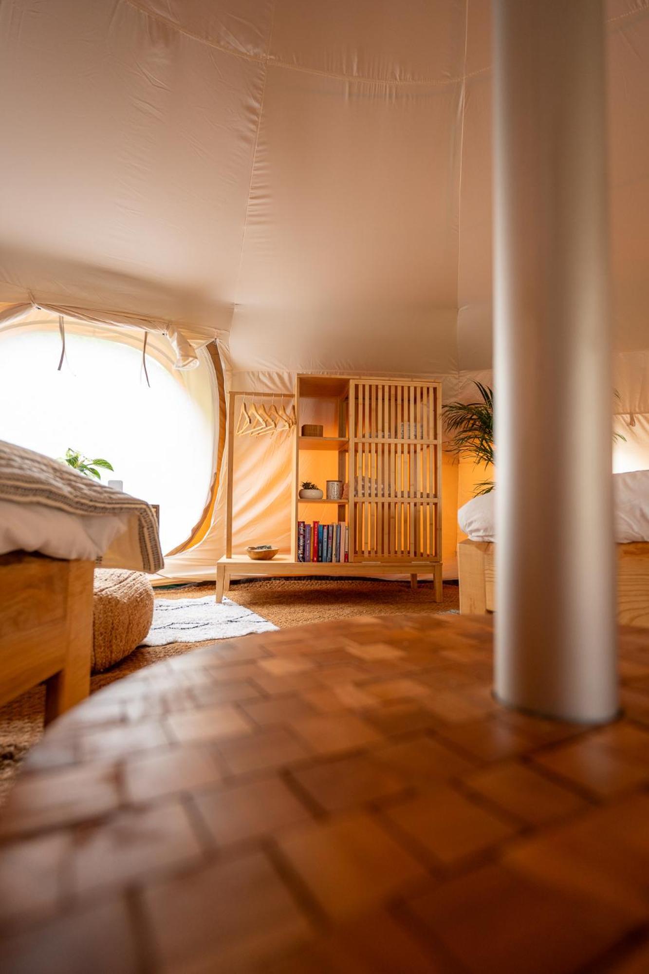Готель Glamping Gozdna Jasa Бовец Екстер'єр фото