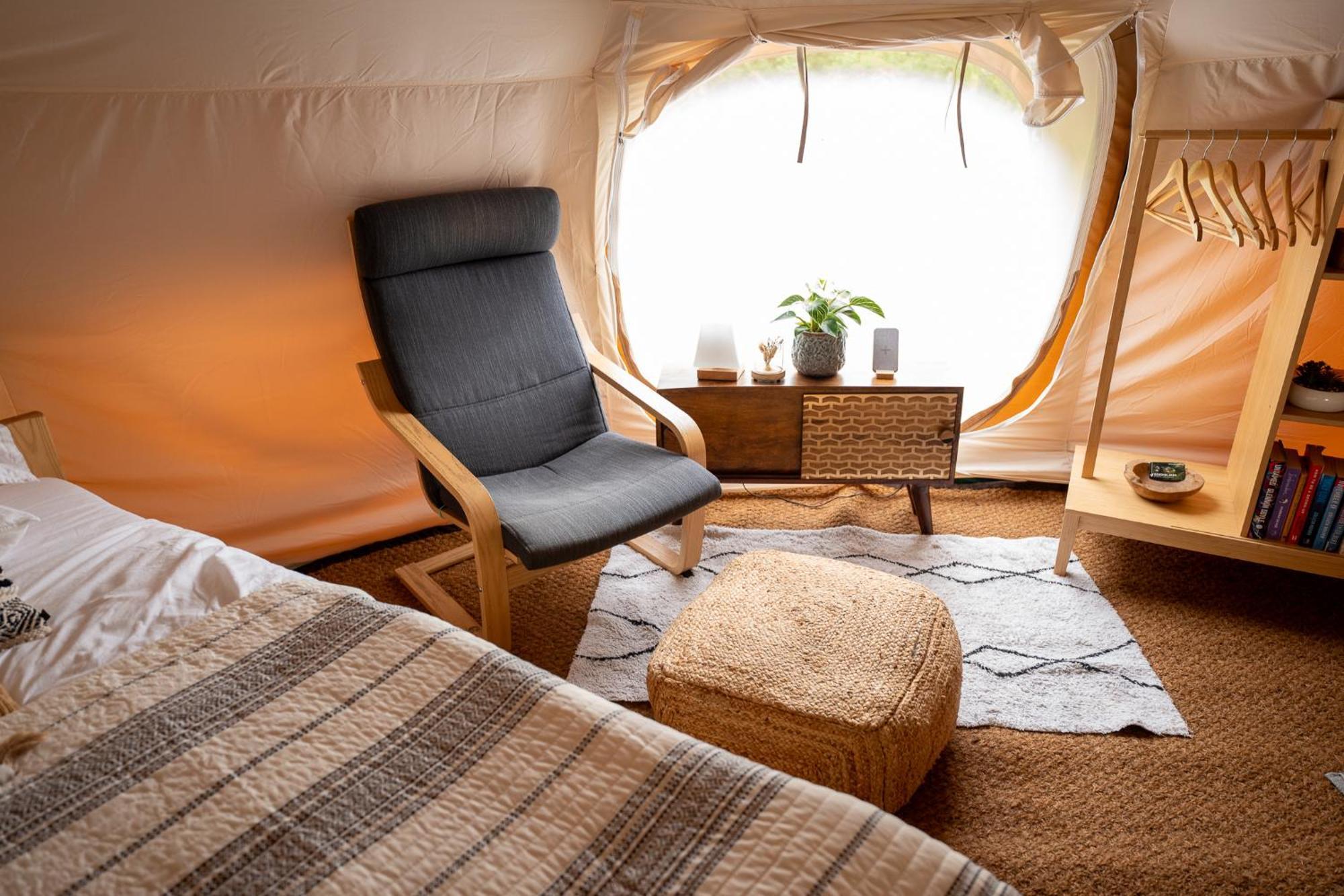 Готель Glamping Gozdna Jasa Бовец Екстер'єр фото