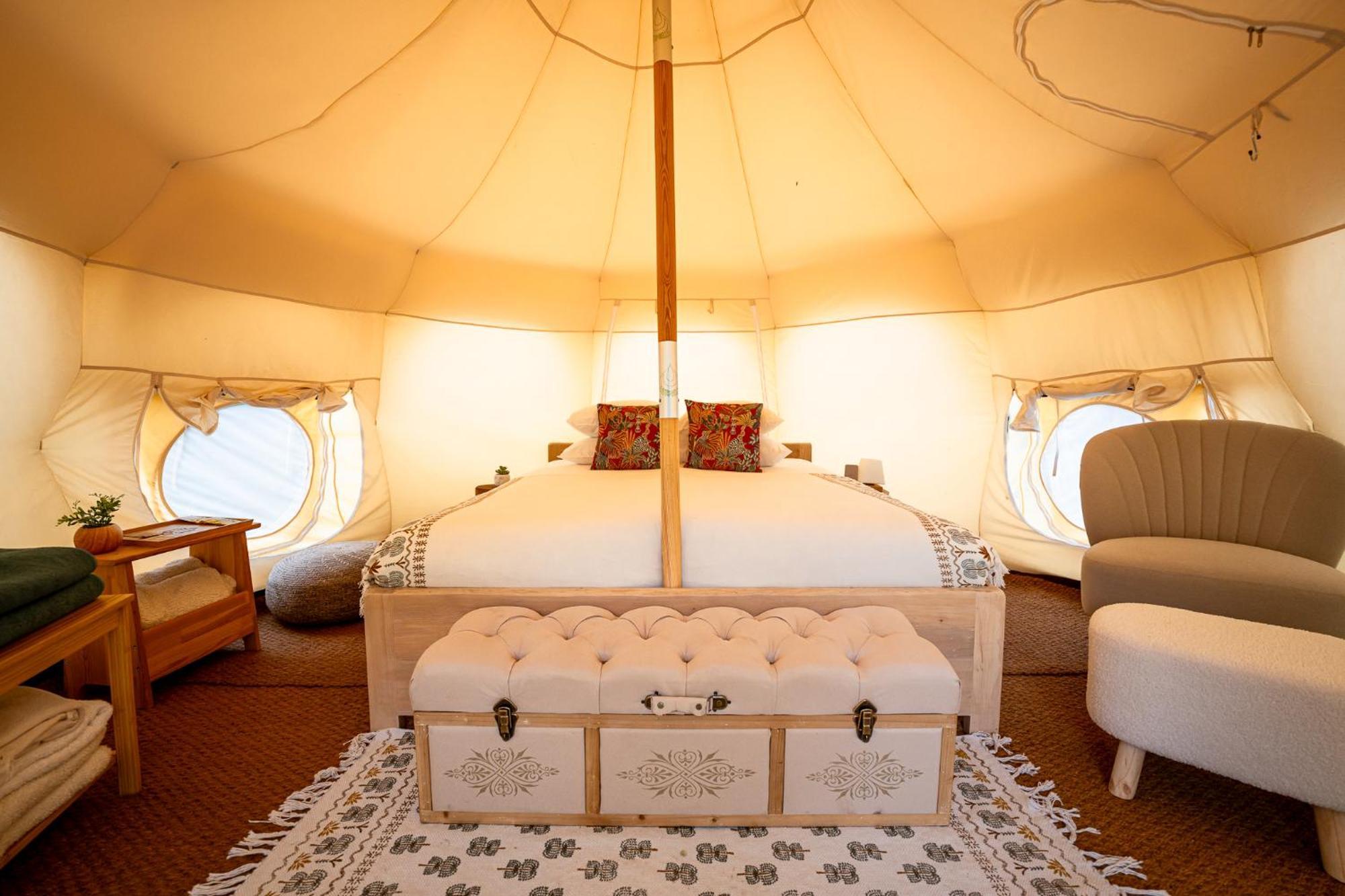 Готель Glamping Gozdna Jasa Бовец Екстер'єр фото